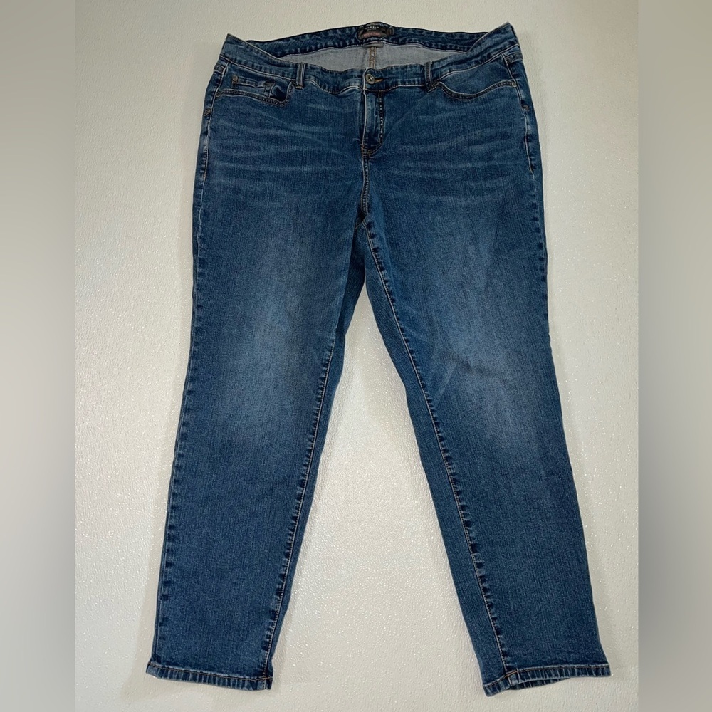 Torrid Boyfriend Straight Vintage Womens Stretch Mid-Rise Jean Size 22R - Picture 3 of 10
